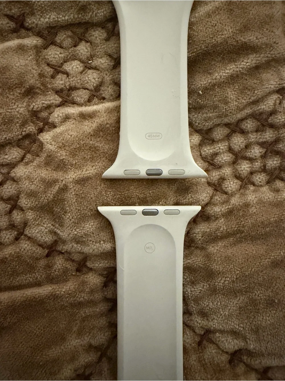 Apple White Silicone 45mm Sport Band (Medium/Large)